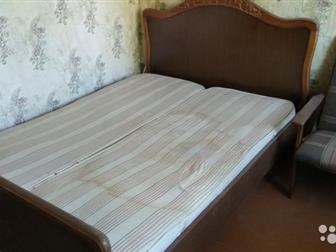 Размер 146х196 см,  2 матраца,  Требуется химчистка,  Разумный торг уместен,  Самовывоз в Астрахани