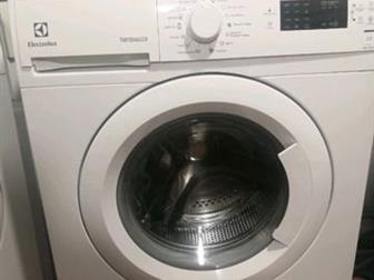   Electrolux     4, ,  ,            