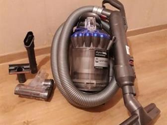  Dyson   ,   7000   