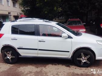 Geely MK Cross, 2012, 1,5MT: , , , 4 , ,  MP3, CD, USB, 2  ,  ,  