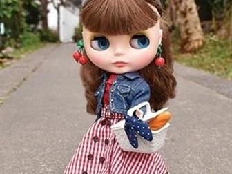  Neo Blythe ()  ,     :   