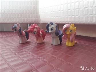    4 , : /  