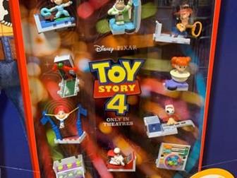  2   Happy Meal   Toy Story 4 -  ()  , ,   ,   ,     , 700    