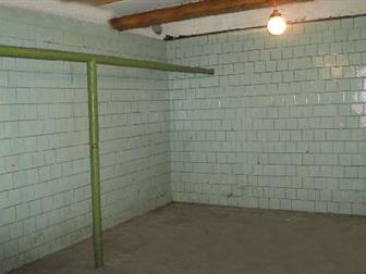 ��������� ���������� ���������� �������� 203 �2, � ������ ������ �� ����� ����, �������� �������� � ����������� � 1 �����,  ��������� ������������� � 9-������� ����� � ������