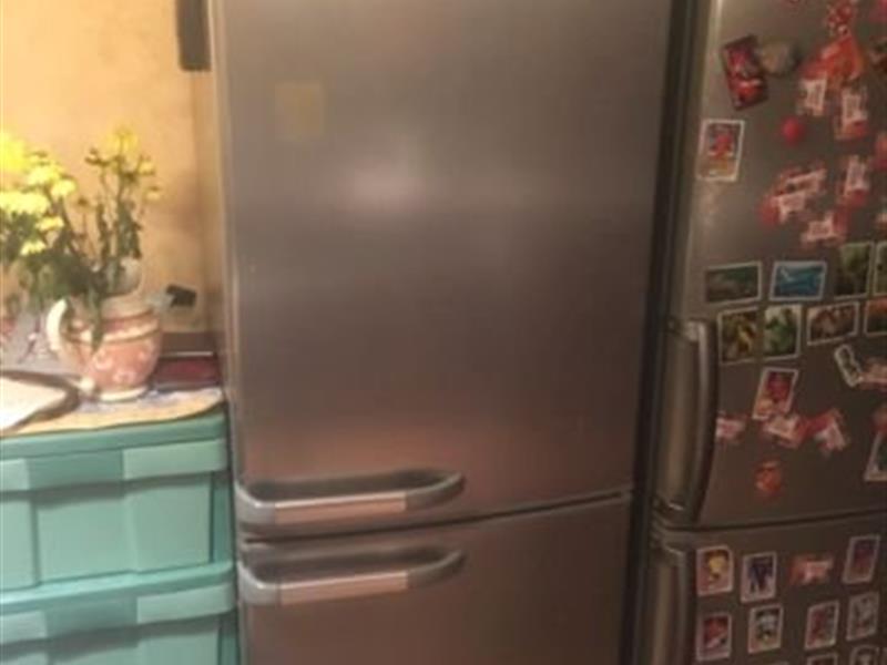 Холодильник Bosch купить за 10000 р. в Москве из рук в руки, цена как ...