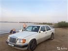 Mercedes-Benz E- 2.5AT, 1992, 