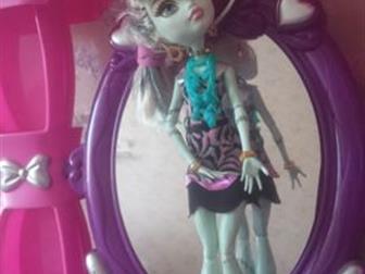   MonsterHigh !  600     2000   4,    , : /  