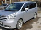 Toyota Noah 2.0CVT, 2009, 