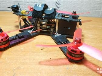   fpv ,   :>       Racerstar 2205 2600kv>        dys 20a>        