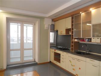  2 -     --,        9/10    1995  !    --