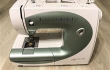   bernina Bernette 2066