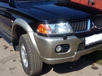  Mitsubishi Pajero - 