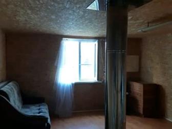 Прописка возможна, , Дом из бревна 60м,зимний (2 комнаты ),2 этажа, Баня 2этажа,24м(3?4) из бревна, , комната 27м  рядом с домом ,  Ж, д,  станция 45км ,пешком 5,7мин, в Санкт-Петербурге