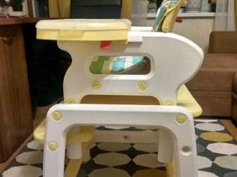     Happy baby Oliver,  ,   ,        4 ,  , ,  ,  -