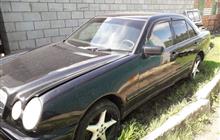 Mercedes-Benz E- 2.0AT, 1998, 