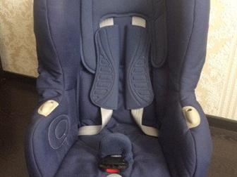     ,   isofix: /  