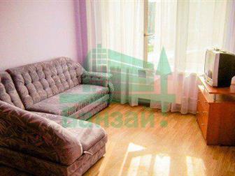 id: 49955157 Уютная квартира в хорошем районе ,  В квартире имеется телевизор, стиральная машина, микроволновая печь, холодильник, диван,  Всё исправное, чистое, в Тюмени