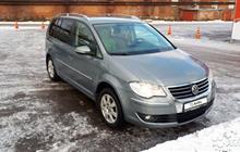 Volkswagen Touran 1.4, 2010, 156000