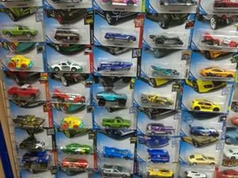  Hot Wheels -    ,   ,    ,       ,   50 ,  90   